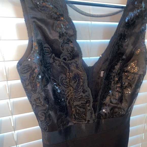 Goddiva London Dress - Picture 3 of 11